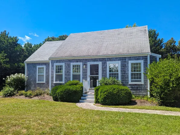 3 Clara Dr, Nantucket, MA 02554