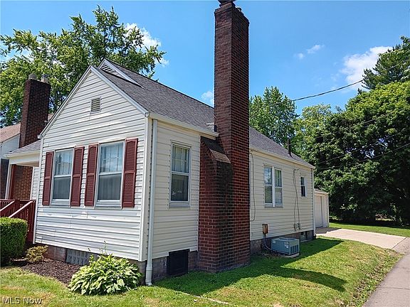 2nd image of 1815 Kirk Ct NW