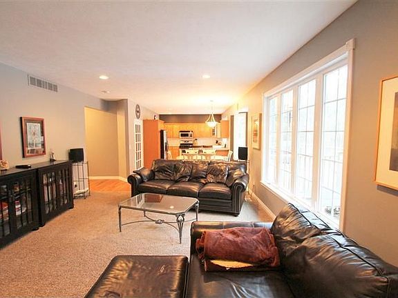 5th image of 13833 Lake Sedge Dr
