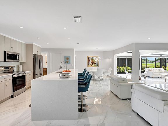 4th image of 5908 Forest Grove Drive #1