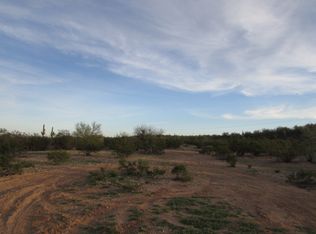7065 N Silverbell Rd, Tucson, AZ 85743
