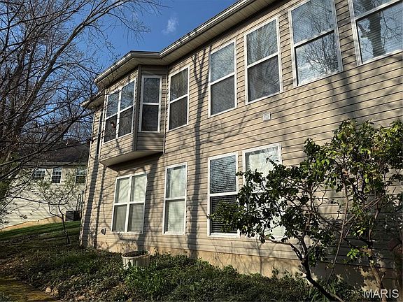 3rd image of 1104 Boars Head Ct
