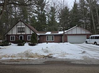 220 Sumac Dr, Prudenville, MI