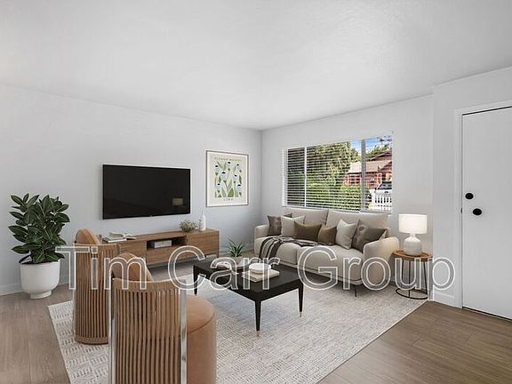3rd image of 219 Knox Pl #A