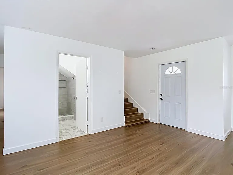 3303 6th St SW — Photo 8