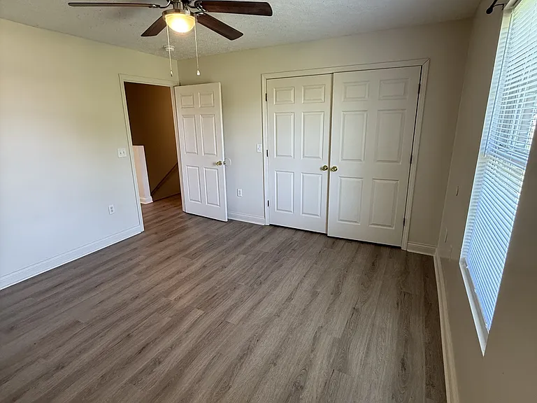 24 Jade Ct #5-J5 — Photo 2