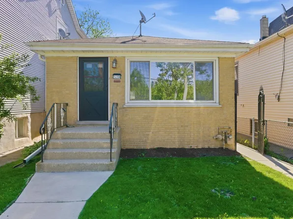 3415 N Kenton Ave, Chicago, IL 60641