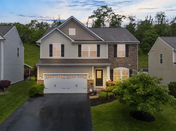 224 Long Ridge Dr, Coraopolis, PA 15108