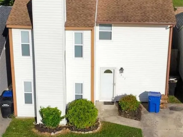 3817 Harvest Ct, Portsmouth, VA 23703
