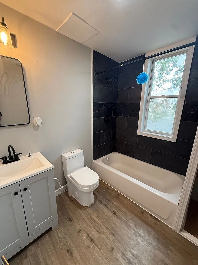 8 Emmons Place — Photo 4