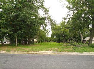 409 W Brenham St, Elgin, TX 78621