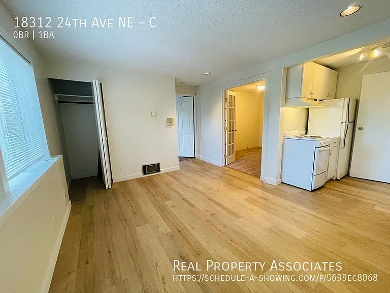 18312 24th Ave NE #C — Photo 3