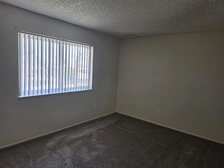 72721 Willow St #2 — Photo 10