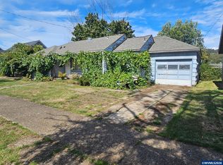 427 NE Yamhill St, Sheridan, OR 97378