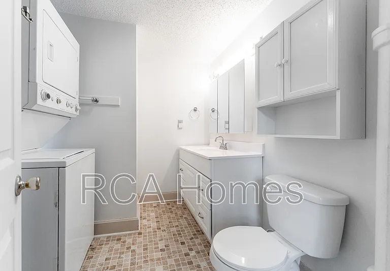 1603 Woodlawn Ave #B — Photo 7