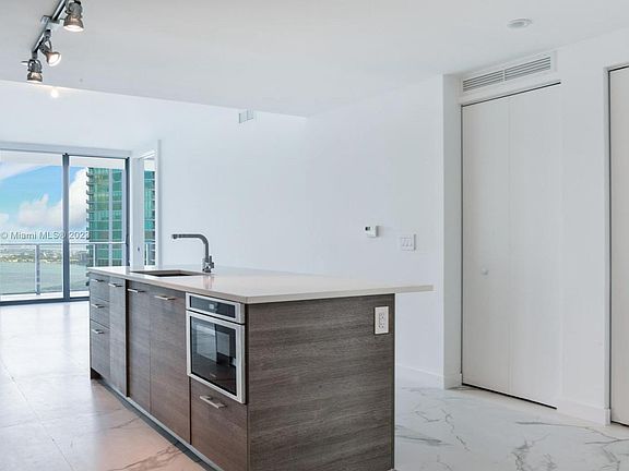 2nd image of 650 NE 32nd Ave #2804