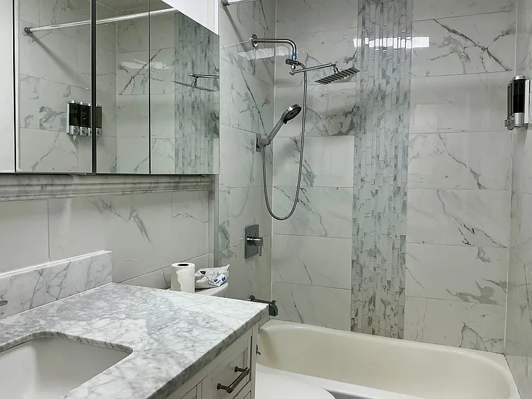 306 Jefferson Ave #1 — Photo 18