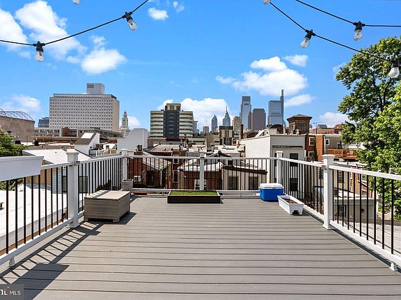 4th image of 1518 Mount Vernon St #3