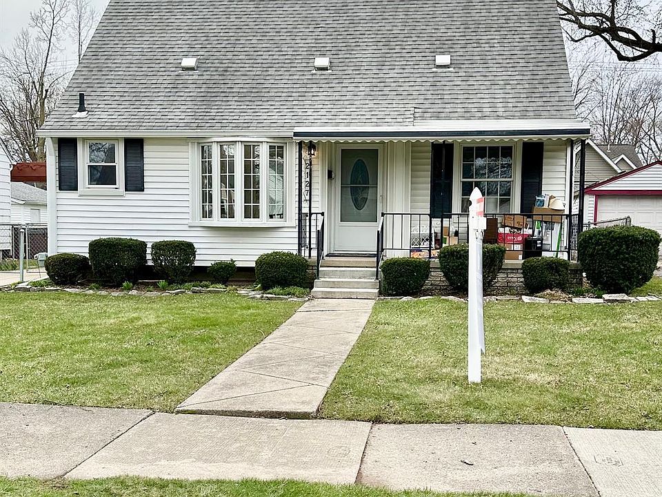1st image of 2127 Cummings Ave
