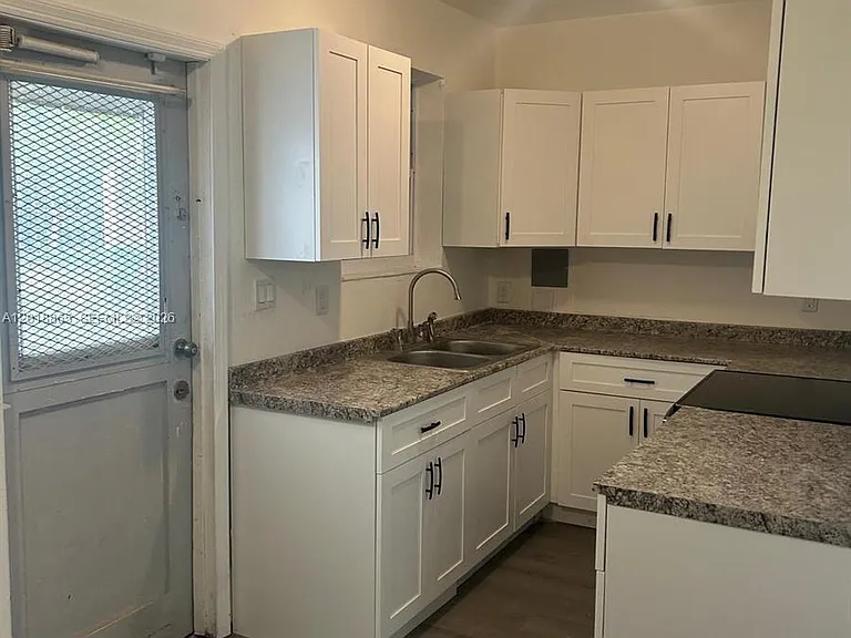 1835 NW 122nd St — Photo 11