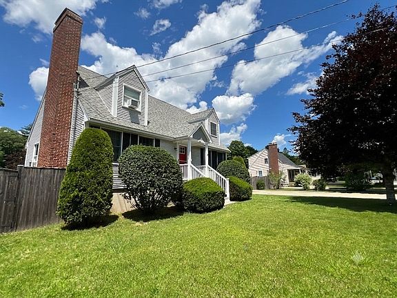 2nd image of 19 Abbott St