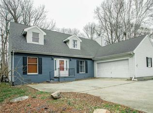 2166 Robinhood Ln, West Lafayette, IN 47906