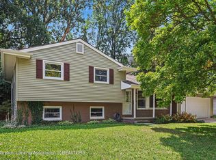 1538 Cahill Dr, East Lansing, MI 48823