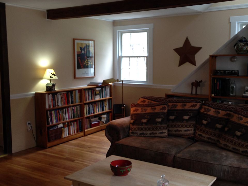 2nd image of 14 Williamsburg Dr