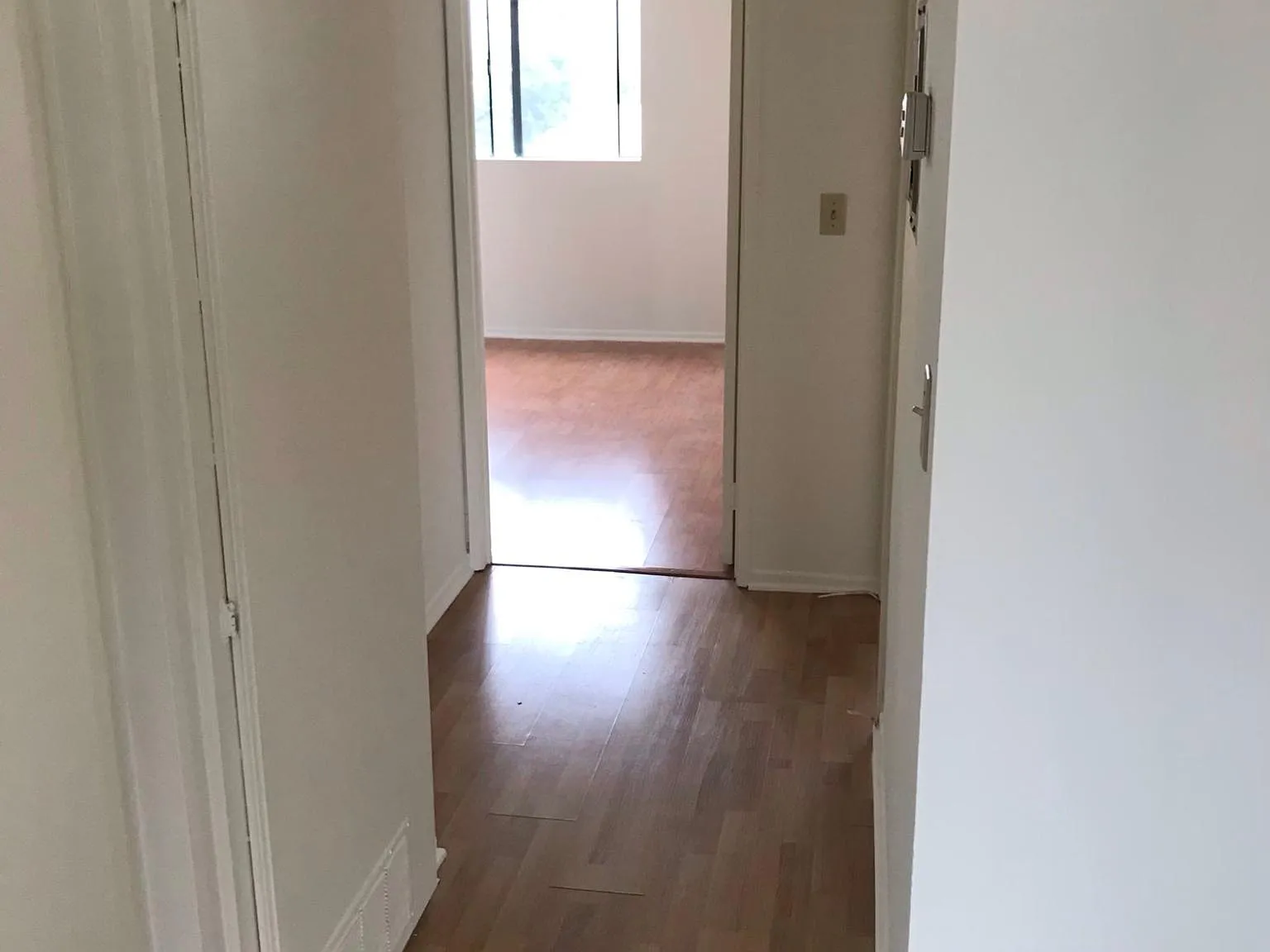 2 bed, 950 sqft, $2,795 — Photo 4