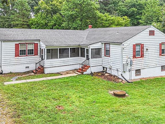 4th image of 228 Oaktree Rd