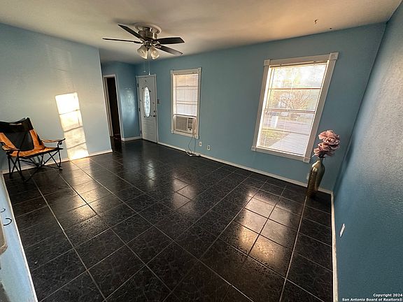 4th image of 343 Dorie St