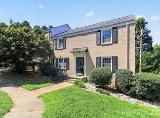 219 Wakefield Dr, Charlotte, NC 28209