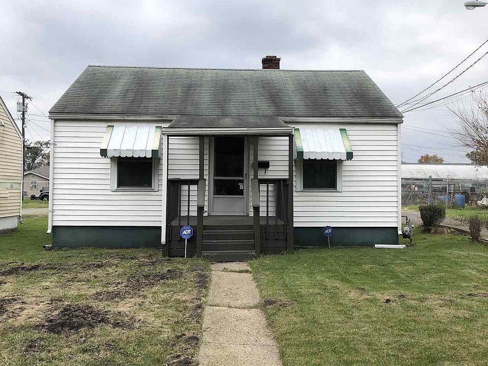 1st image of 411 S Kenmore St