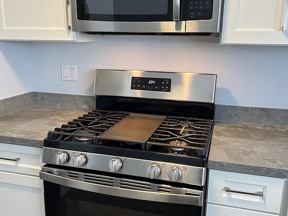 2nd image of 319 Lux Ave APT 2
