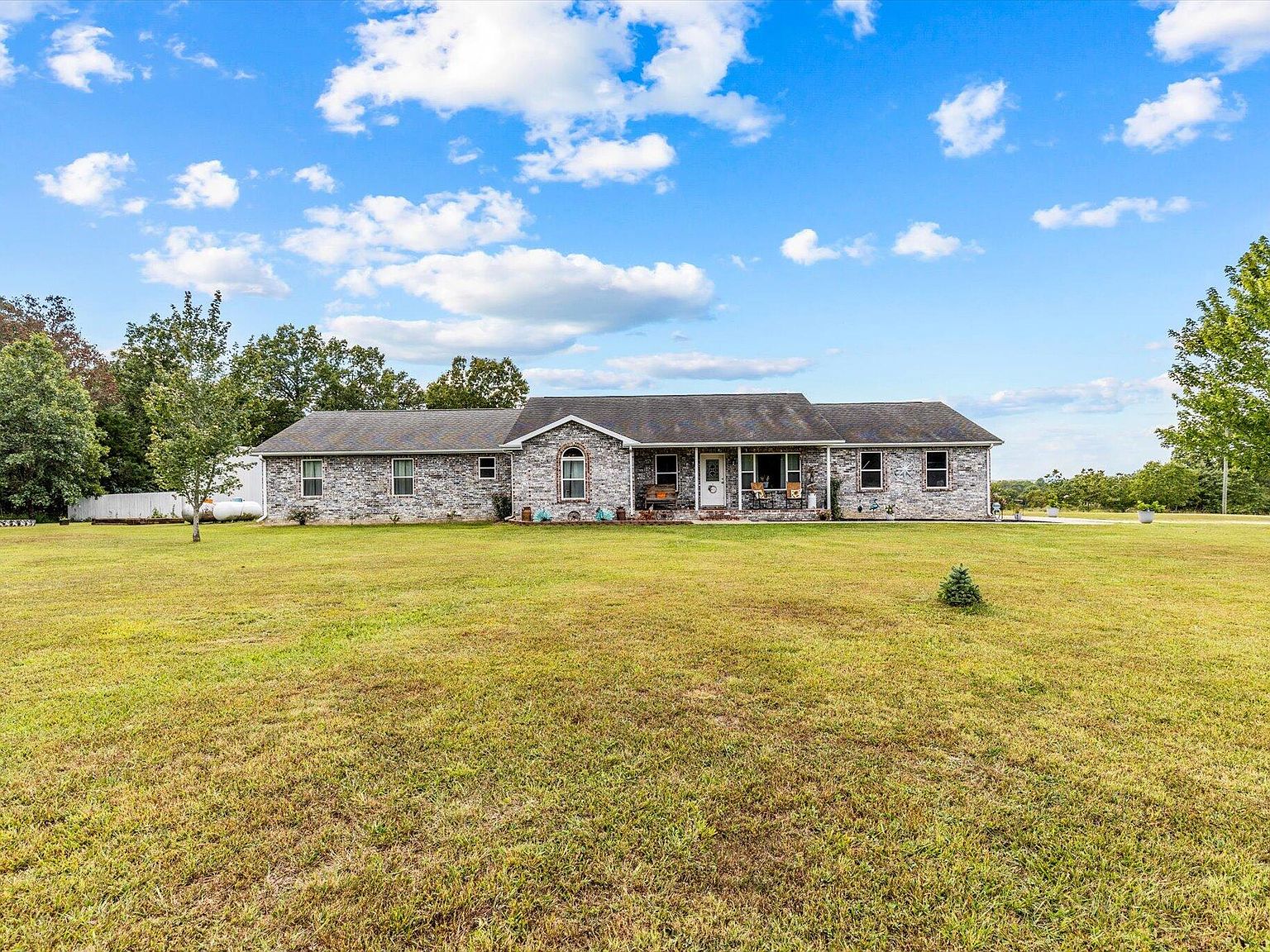 192 High Meadow Drive, Marshfield, MO 65706 | MLS #60251916 | Zillow