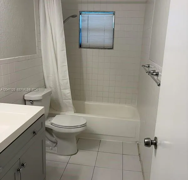 15 NE 13th St #B — Photo 11