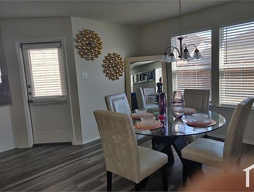 5th image of 1034 Spofford Dr