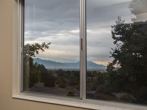 AmazingViews at Every Window