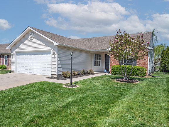3rd image of 7652 Wood Stream Dr