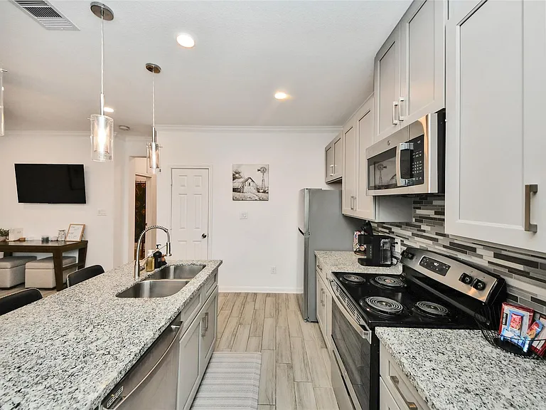 7980 Ethel St #B — Photo 11