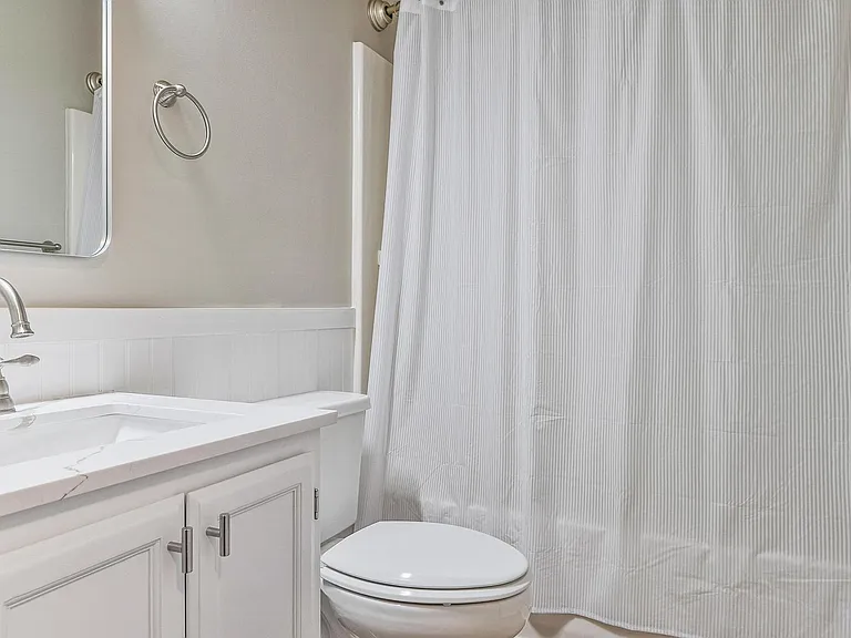 106 N Hiley Ct — Photo 7