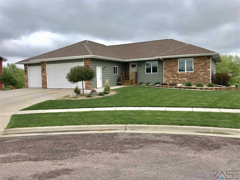 1st image of 1509 W Creekside Cir