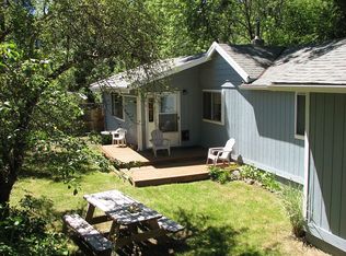 3342 Dark Hollow Rd, Medford, OR 97501