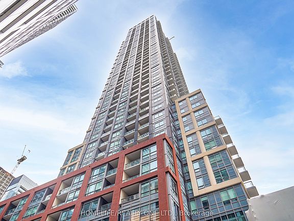 3rd image of 108 Peter St #4803