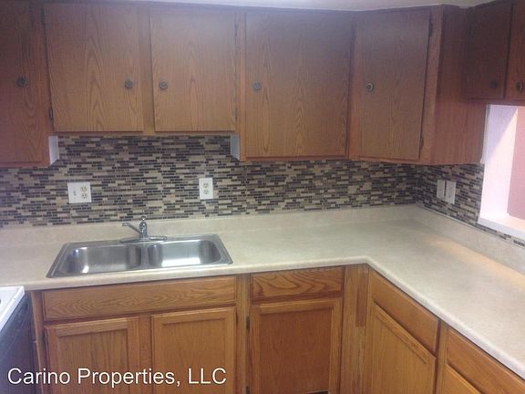 5th image of 9223 N 12th St APT 106