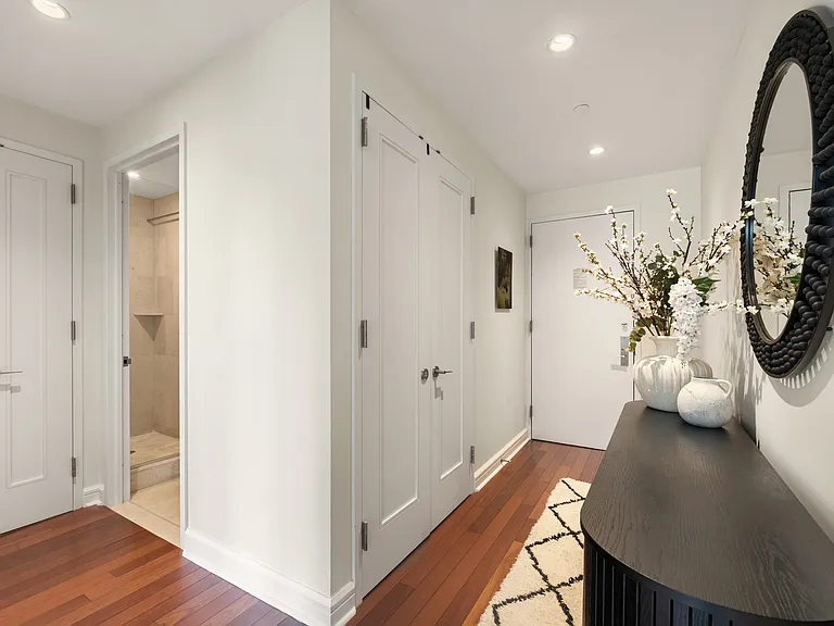 100 Riverside Blvd #8U — Photo 7