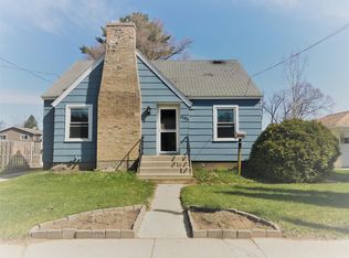 1504 30th Ave, Menominee, MI 49858