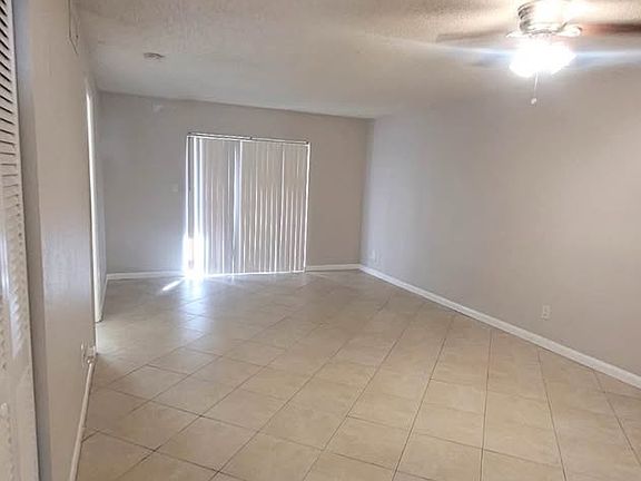 4th image of 11676 NW 45th St #11676