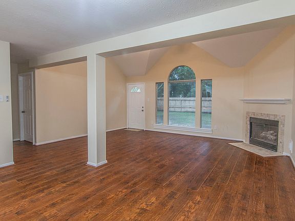 3rd image of 21235 Park Willow Dr