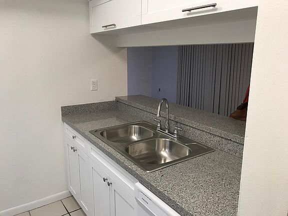 5th image of 9913 NW 9th Street Cir APT 3